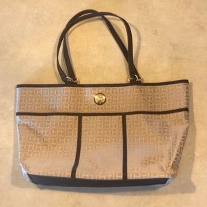 Tommy Hilfiger purse